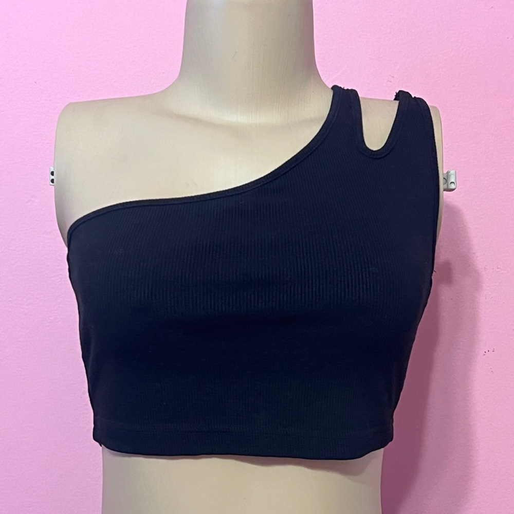 Cider Black One-Shoulder Crop Top